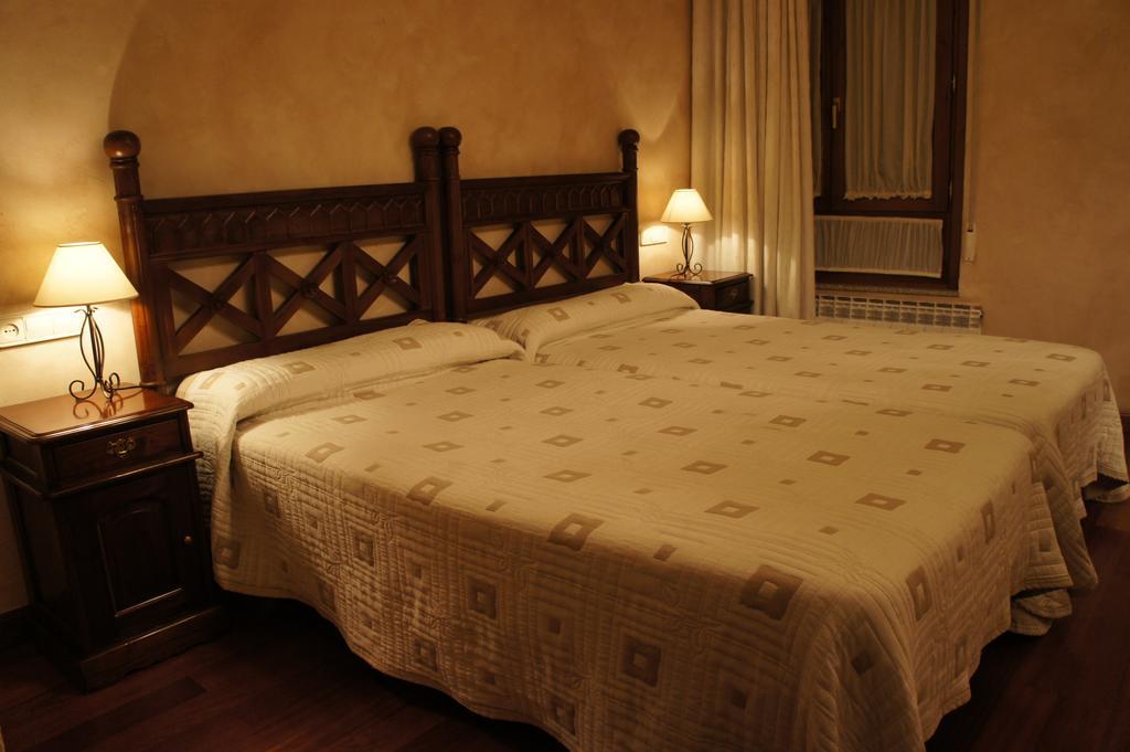 La Hosteria De Castroviejo Duruelo de la Sierra Room photo
